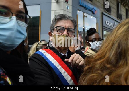 Jean-Luc Melenson, le chef du parti de gauche français la France Insoumettre (LFI), lors d'un rassemblement en hommage à Samuel Paty, professeur d'histoire et de géographie au Collège du Bois d'Aulne à Conflans-Sainte-Honorine, décapité vendredi 16 octobre par un jeune fanatique musulman tchétchène. Assassinés pour avoir montré ces étudiants caricatures du prophète Mohammed. Paris, France, le 18 octobre 2020. Photo par Karim ait Adjedjou/avenir Pictures/ABACAPRESS.COM Banque D'Images