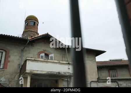 A abandonné une partie de la prison, regroupant les anciennes cellules. Le Castelet de la prison Saint-Michel de Toulouse (France), en opération entre 1872 et 2009, a été transformé en un lieu de mémoire. Le 28 octobre 2020, le maire de la ville a inauguré ce musée qui veut laisser découvrir l'histoire de ce lieu (classé monument historique) mais aussi de ses anciens prisonniers. Le reste du bâtiment (les anciennes cellules) subira à l'avenir un changement de destination. Photo de Patrick Batard/ABACAPRESS.COM Banque D'Images