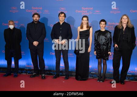 Les membres du jury de Cinéfondation Rachid Bouchareb, Damien Bonnard, Charles Gillibert, Céline Sallette, Dea Kulumbegashvili et Claire Burger assistent à la cérémonie de remise des prix du meilleur court métrage Palme D ou lors de la cérémonie spéciale Cannes 2020 au Palais des Festivals, le 29 octobre 2020 à Cannes, France. La 73e édition du Festival de Cannes, qui devait se tenir en mai 2020, a été annulée en raison de la pandémie de Covid-19. L'offre spéciale Cannes 2020 a lieu du 27 au 29 octobre. Photo de David Niviere/ABACAPRESS.COM Banque D'Images