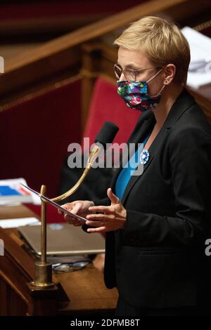 La députée Clementine Autain assiste à une session de questions au Gouvernement à l'Assemblée nationale française, le 10 novembre 2020 à Paris, France. Photo de David Niviere/ABACAPRESS.COM Banque D'Images