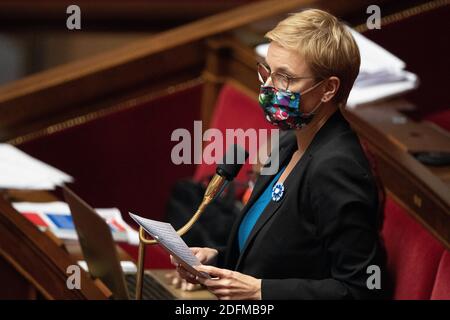 La députée Clementine Autain assiste à une session de questions au Gouvernement à l'Assemblée nationale française, le 10 novembre 2020 à Paris, France. Photo de David Niviere/ABACAPRESS.COM Banque D'Images