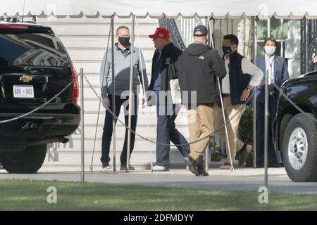 14 novembre 2020- Washington DC- le président américain Donald J. Trump monte son cortège à la Maison Blanche, se dirige vers un lieu non divulgué. Photo de Chris Kleponis/Pool/ABACAPRESS.COM Banque D'Images