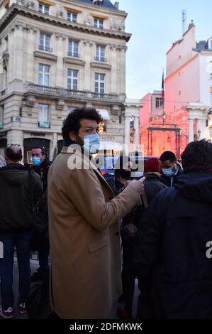 Membre de la Ligue des droits de l'Homme (LDH de France), l'avocat Arie Alimi arrivant pour une réunion sur le projet de loi "sécurité mondiale" visant à limiter le tournage des policiers en service au Ministère de l'intérieur de la place Beauvau à Paris, France, le 23 novembre 2020. Photo par Karim ait Adjedjou/avenir Pictures/ABACAPRESS.COM Banque D'Images