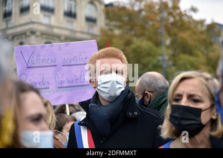 Député français du parti de gauche la France Insoumise (LFI) Adrien Quatennens. À l'occasion de la Journée internationale pour l'élimination de la violence à l'égard des femmes, des dizaines de personnes se sont rassemblées sur la place de la République, à Paris, en France, le 25 novembre 2020. Photo de Patrice Pierrot/avenir Pictures/ABACAPRESS.COM Banque D'Images