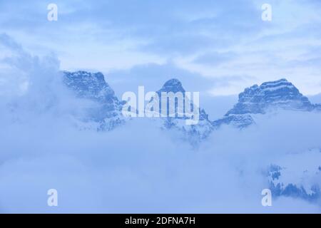 Churfirsten, Brisi, 2279 m, Zuestoll, 2235 m, Schibenstoll, 2236 m, Suisse Banque D'Images