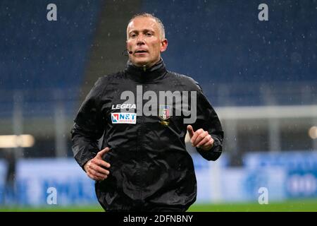 Milan, Italie. 5 décembre 2020. Milan, Italie, stade San Siro, 05 décembre 2020, Paolo Valeri (arbitre) pendant FC Internazionale vs Bologne Calcio - football italien série A match Credit: Luca Rossini/LPS/ZUMA Wire/Alamy Live News Banque D'Images