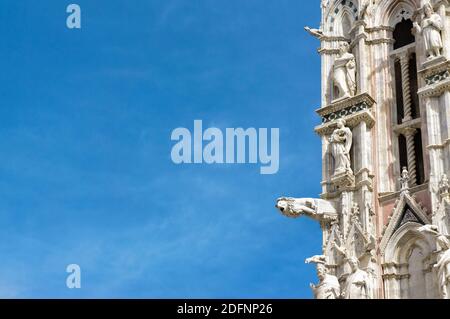 Détail de la façade de la cathédrale de Sienne - Toscane-Italie Banque D'Images