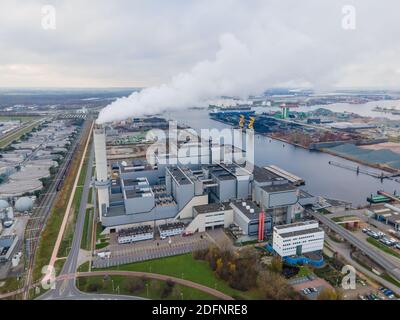 Amsterdam Westpoort, 5 décembre 2020, pays-Bas. Usine de récupération des déchets AEB déchets de combustion, usine de procédés de récupération d'énergie industrielle. Banque D'Images