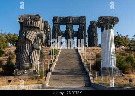 Tbilissi, Géorgie - 28 novembre 2020 : monument connu sous le nom de chronique de Géorgie ou Mémorial d'Histoire de Géorgie Banque D'Images