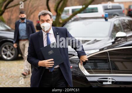 Munich, Allemagne. 06e décembre 2020. Markus Söder (CSU), président du parti et ministre-président de la Bavière, vient à une conférence de presse après une réunion du cabinet sur les développements futurs de la pandémie de couronne. Le cabinet s'était déjà rencontré par liaison vidéo. Credit: Matthias balk/dpa/Alay Live News Banque D'Images