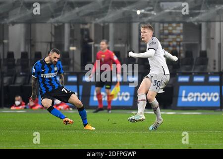 Milan, Italie. 05e décembre 2020. Jerdy Schouten (30) de Bologne vu dans la série UN match entre l'Inter Milan et Bologne à San Siro à Milan. (Crédit photo : Gonzales photo/Alamy Live News Banque D'Images