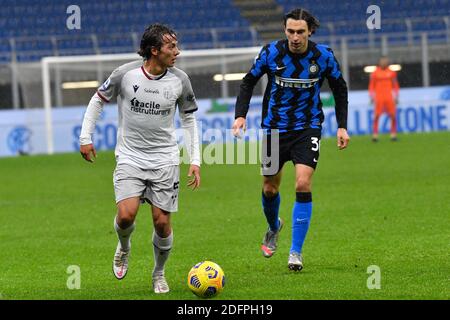 Milan, Italie. 05e décembre 2020. Emanuel Vignato (55) de Bologne vu dans la série UN match entre l'Inter Milan et Bologne à San Siro à Milan. (Crédit photo : Gonzales photo/Alamy Live News Banque D'Images