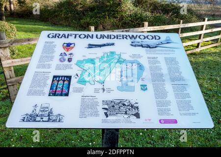 Grafton Underwood 384e U.S.A.F. Panneau d'information Memorial Banque D'Images