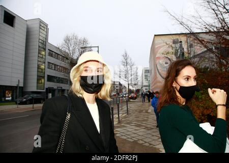 Loredana BEI der Ankunft zur TV Spendengala 'Ein Herz für Kinder' 2020 im Studio G in Adlershof. Berlin, 05.12.2020 Banque D'Images