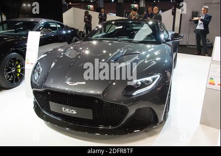 Aston Martin DBS Superleggera lors du salon de l'automobile de Paris 2018, connu sous le nom de mondial de l'automobile, qui s'est tenu au parc des expositions de la porte de Versailles, à Paris, en France, le 2 octobre 2018. Photo de Nicolas Genin/ABACAPRESS.COM Banque D'Images