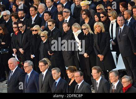 Charles Aznavour, membres de sa famille, dont sa veuve Ulla, sa fille Seda, ses fils Nicolas et Mischa, et Brigitte Macron lors de la cérémonie nationale d'hommage au chanteur franco-arménien Charles Aznavour, l'une des plus célèbres stars de France, Décédé à l'âge de 94 ans, dans la cour de l'Hôtel National des Invalides à Paris, France, le 5 octobre 2018. Photo de Christian Liewig/ABACAPRESS.COM Banque D'Images