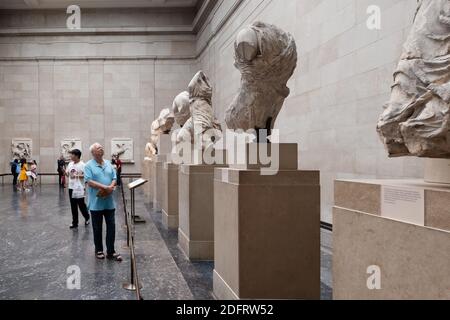 Les marbres d'Elgin, antiquités grecques anciennes du Parthénon à Athènes, au British Museum Banque D'Images