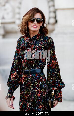 Street style, Nieves Alvarez arrivant au salon prêt-à-porter Elie Saab printemps été 2019, qui s'est tenu au Grand Palais, à Paris, en France, le 29 septembre 2018. Photo de Marie-Paola Bertrand-Hillion/ABACAPRESS.COM Banque D'Images