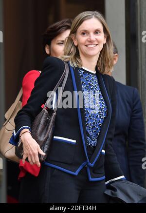 Nouvellement nommé sous-ministre français de la Santé et de la solidarité Christelle Dubos, qui part après une réunion hebdomadaire du cabinet à l'Elysée à Paris, en France, le 17 octobre 2018. Photo de Christian Liewig/ABACAPRESS.COM Banque D'Images