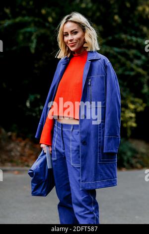 Street style, Mary Lawless Lee arrivée à Akris printemps été 2019 prêt-à-porter spectacle, tenu au Pavillon Ledoyen, à Paris, France, le 30 septembre 2018. Photo de Marie-Paola Bertrand-Hillion/ABACAPRESS.COM Banque D'Images