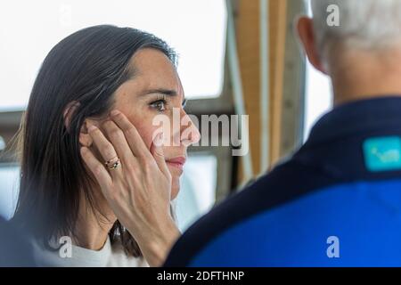 Le sous-ministre français attaché au ministre de la transition écologique et inclusive Brune Poirson sur le PONT AVEN jusqu'au départ de la route du Rhum 2018, le 4 novembre 2018. Photo d'Arnaud Masson/ABACAPRESS.COM Banque D'Images