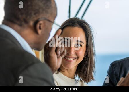 Le sous-ministre français attaché au ministre de la transition écologique et inclusive Brune Poirson sur le PONT AVEN jusqu'au départ de la route du Rhum 2018, le 4 novembre 2018. Photo d'Arnaud Masson/ABACAPRESS.COM Banque D'Images