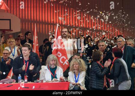 Les membres du Parti communiste français élisent leur secrétaire national, Fabien Roussel, lors du 38e Congrès du Parti, tenu à Ivry sur Seine, près de Paris, le 25 novembre 2018. Photo de Daniel Derajinski/ABACAPRESS.COM Banque D'Images