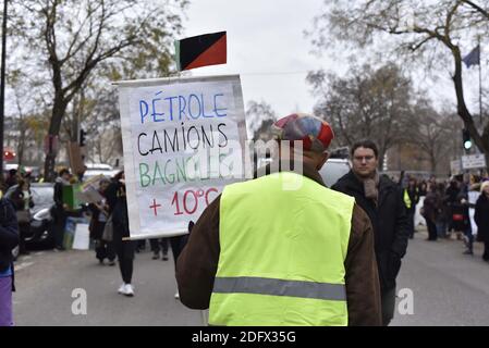 Les militants et manifestants français de l'environnement participent à une marche pour le climat le 8 décembre 2018 à Paris, en France. Photo de Patrice Pierrot/avenir Pictures/ABACAPRESS.COM Banque D'Images