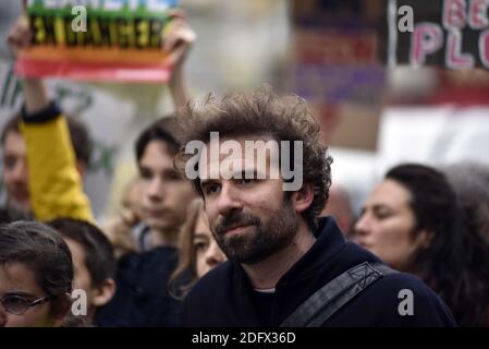 Les militants et manifestants français de l'environnement participent à une marche pour le climat le 8 décembre 2018 à Paris, en France. Photo de Patrice Pierrot/avenir Pictures/ABACAPRESS.COM Banque D'Images