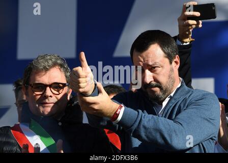 Le chef du parti de droite de la Ligue (Lega), le vice-premier ministre italien et ministre de l'intérieur Matteo Salvini assiste à un rassemblement sur la Piazza del Popolo à Rome, en Italie, le 8 décembre 2018. Photo: Eric Vandeville/ABACAPRESS.COM Banque D'Images