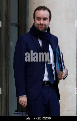 Ministre en aide au ministre de la cohésion territoriale Sébastien Lecornu quittant la réunion hebdomadaire du Cabinet au Palais de l'Elysée, Paris, France le 19 décembre 2018 photo d'Henri Szwarc/ABACAPRESS.COM Banque D'Images