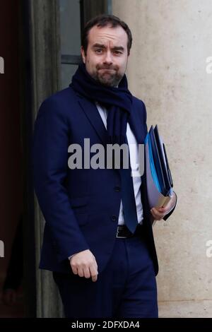 Ministre en aide au ministre de la cohésion territoriale Sébastien Lecornu quittant la réunion hebdomadaire du Cabinet au Palais de l'Elysée, Paris, France le 19 décembre 2018 photo d'Henri Szwarc/ABACAPRESS.COM Banque D'Images