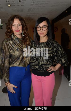 Aurelie Saada (L) et Sylvie Hoarau du duo Brigitte lors de l'enregistrement du vivre Dimanche le 19 décembre 2018 à Paris, France. Photo de Max Colin/ABACAPRESS.COM Banque D'Images