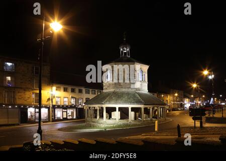 Le marché du beurre (Market Cross) et la rue principale de Horsemarket dans le château de Barnard, comté de Durham, Royaume-Uni Banque D'Images