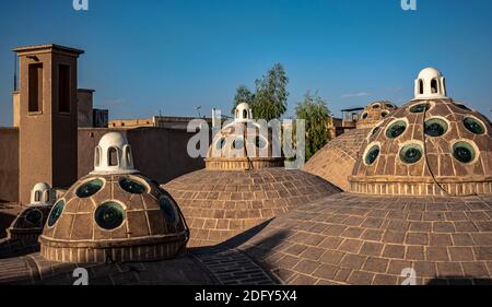 Toit de la maison du hammam Sultan Mir Ahmad, Kashan, Iran Banque D'Images