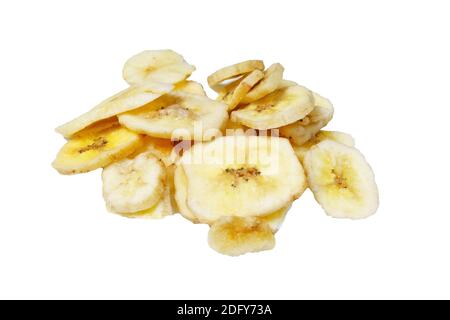 croustilles de bananes séchées et frites isolées sur blanc arrière-plan Banque D'Images