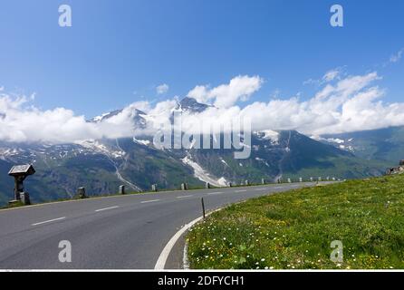 Géographie / Voyage, Autriche, Grossglockner (, attention! Pour l'utilisation de cartes de vœux / cartes postales dans les pays germanophones, certaines restrictions peuvent s'appliquer Banque D'Images