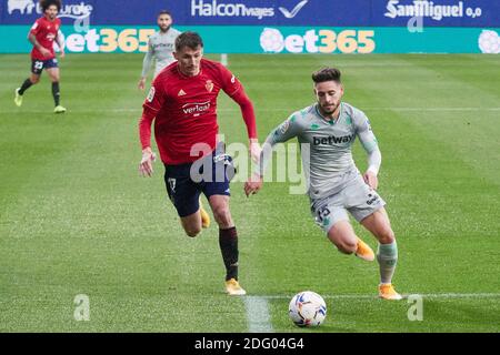 Alex Moreno de Real Betis et Ante Budimir d'Osasuna Lors du championnat d'Espagne la Liga football match entre CA Osasuna / LM Banque D'Images