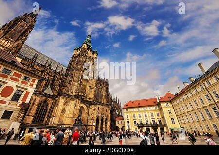 Prague, République tchèque - 23 mai 2015 : cathédrale Saint-Vitus (château de Prague) Banque D'Images