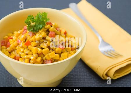 Curry de Kokosmilch Mais - Curry de maïs au lait de noix de coco Banque D'Images