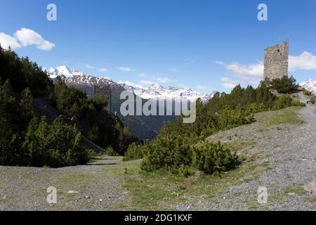 Bormio, Italie - 31 mai 2020: Vue de Torri di Fraele dans la montagne près de Bormio Banque D'Images