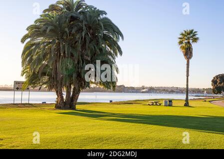 Matin de novembre au parc Mission Bay. San Diego, Californie, États-Unis. Banque D'Images