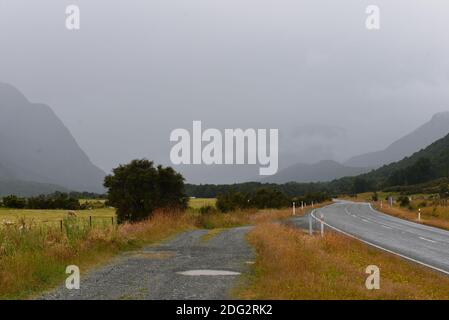 Route de te Anau à Milford Sound Banque D'Images