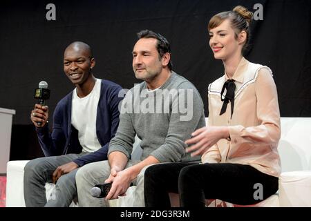 Gilles Lellouche, Louise Bourgoin et un acteur présentent le film sous le Meme Tait lors de la 20e édition de l'Alpe d'Huez Comedy film Festival à l'Alpe d'Huez, France, le 19 janvier 2016. Photo de Julien Reynaud/APS-Medias/ABACAPRESS.COM Banque D'Images