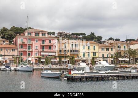 Porto Azzurro, port de plaisance, Elbe, Toscane, Italie Banque D'Images