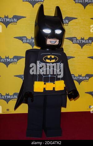 Batman lors de l'avant-première du film « Lego Batman » au Grand Rex le 01 fevrier 2016 a Paris, France. Photo de Nasser Berzane/ABACAPRESS.COM Banque D'Images