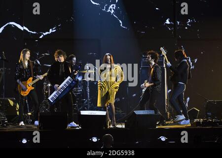 Simone Ringer et Raoul Chichin du groupe Minuit lors de la 32e cérémonie des victoires de la musique tenue au Zénith Hall à Paris, France, le 10 février 2017. Photo de Laurent Zabulon/ABACAPRESS.COM Banque D'Images