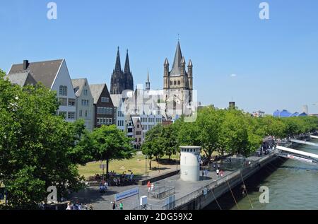 Promenade du Rhin Banque D'Images
