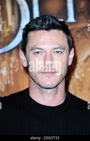 Luke Evans assiste à la première Disney la Belle et la Bete (Beauté et la Bête) à l'Hôtel Meurice à Paris, France, le 20 février 2017. Photo d'Aurore Marechal/ABACAPRESS.COM Banque D'Images