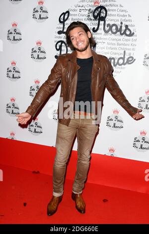 Rayane Bensetti lance de son arrivée au 5e Gala de charite de l'association 'les Rois du monde' au profit des enfants defavorises, orphelinats ou malades, a la salle Wagram, le 27 fevrier 2017, a Paris, France. Photo Edouard Bernaux/Abacapress.com Banque D'Images